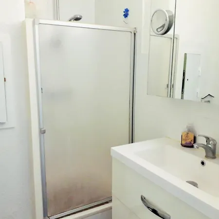 Apartment B13 Avec Parking Proche